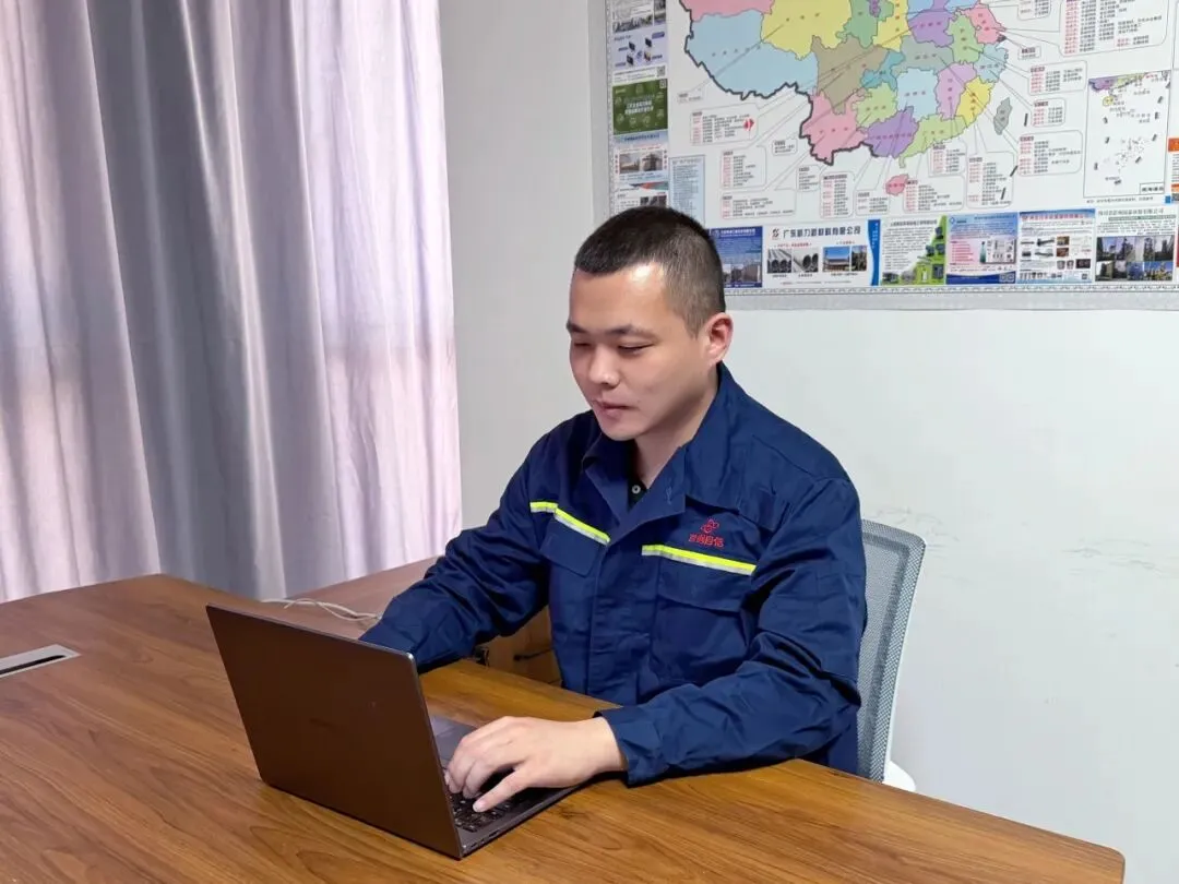 【榜样人物】从技术骨干到营销先锋——王鹏:以实干书写市场奋斗答卷