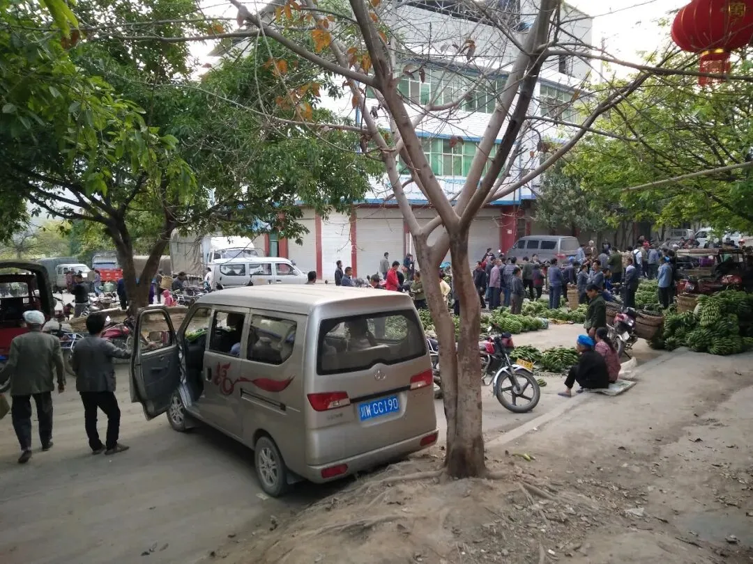 沉眠金沙江底的辉煌:大崇香蕉市场,一代人的烟火记忆