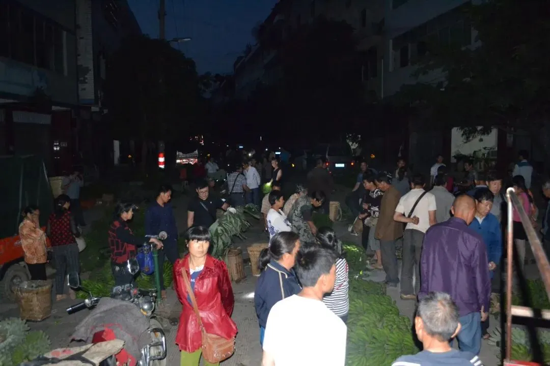 沉眠金沙江底的辉煌:大崇香蕉市场,一代人的烟火记忆