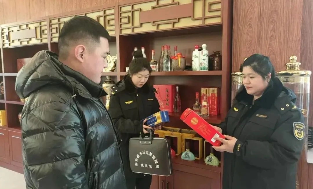 【护航双节】逊克县市场监督管理局打响两节期间食品安全保卫战