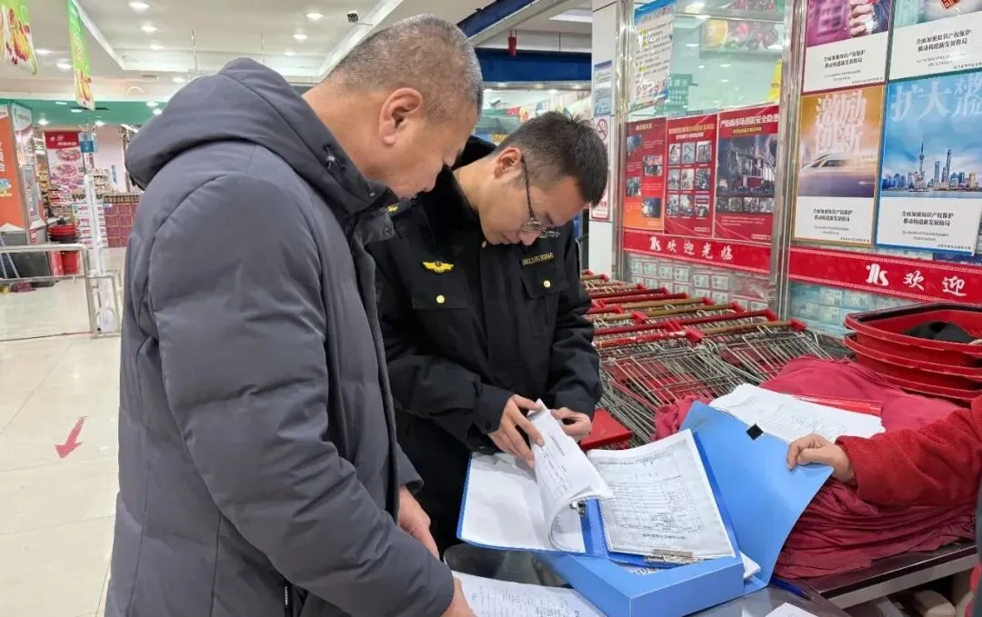 【护航双节】逊克县市场监督管理局开展元旦、春节前特种设备安全检查