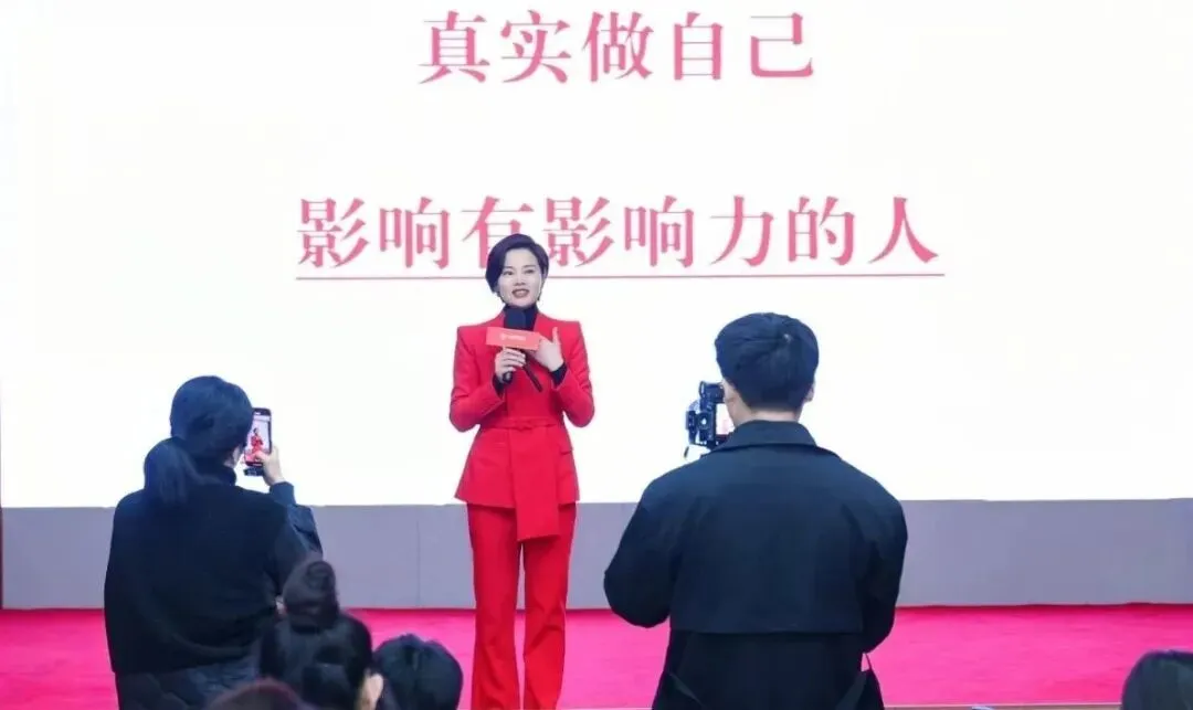 从获客内卷到 IP 破局:20 年营销老兵助力老板花小钱、精准拿大单