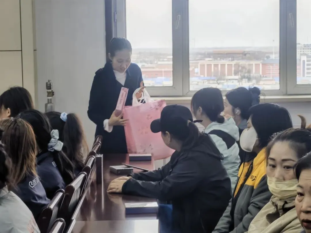 情暖巾帼 护“新”同行——市妇联、市市场监督管理局开展新兴领域女性关爱服务活动