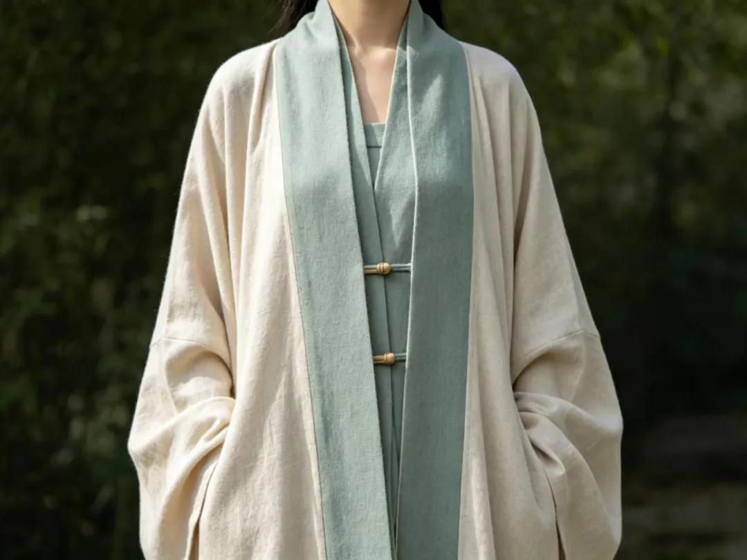 《“共生·新生”——中高端服装品牌内容营销方案》