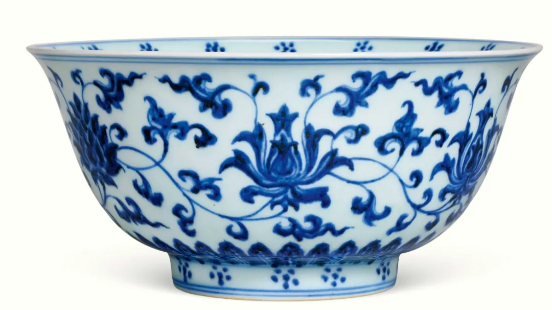 明清官窑瓷器领跑2026古董拍卖市场硬通货