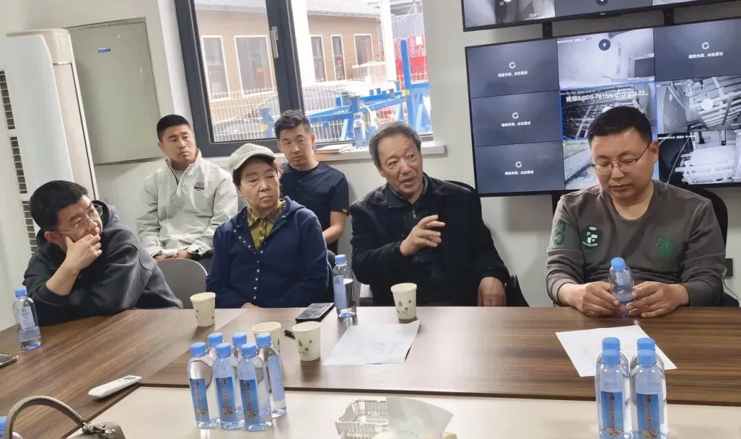 深度交流·共筑绿城|大连市北方农副产品市场协会会员单位莅临大连城投慧鹏座谈交流