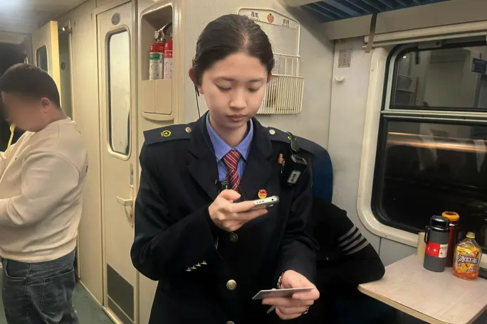 桃月福客繁星|列车上的“营销达人”(23)