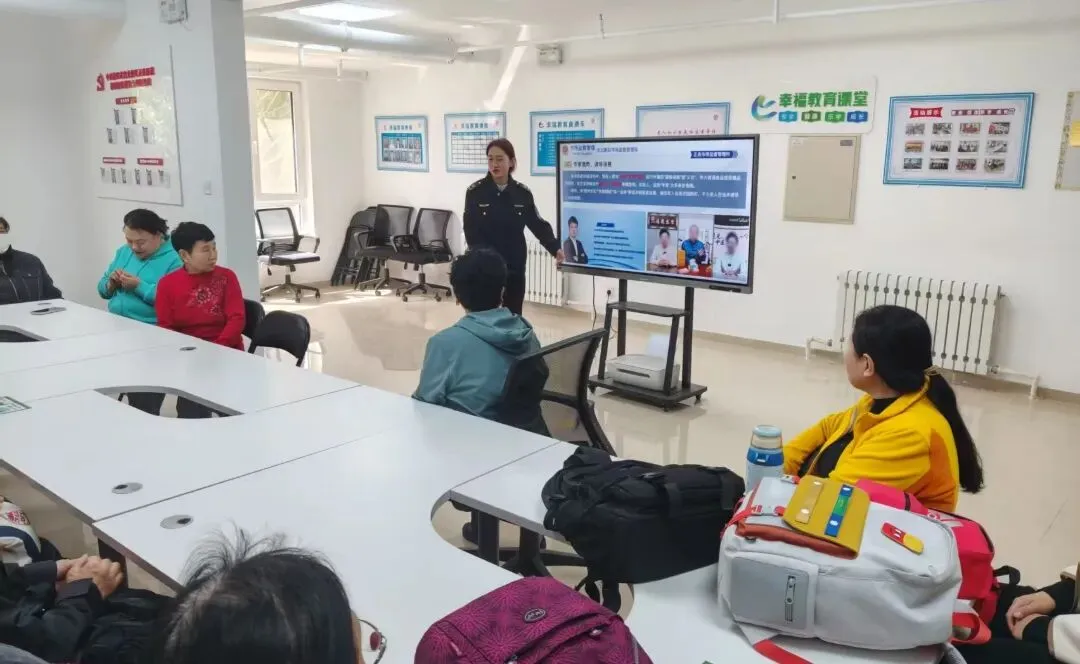 基层所动态 | 沈北新区市场监督管理局正良所开展 “别让’神药’骗走您的钱” 防诈宣传进社区活动