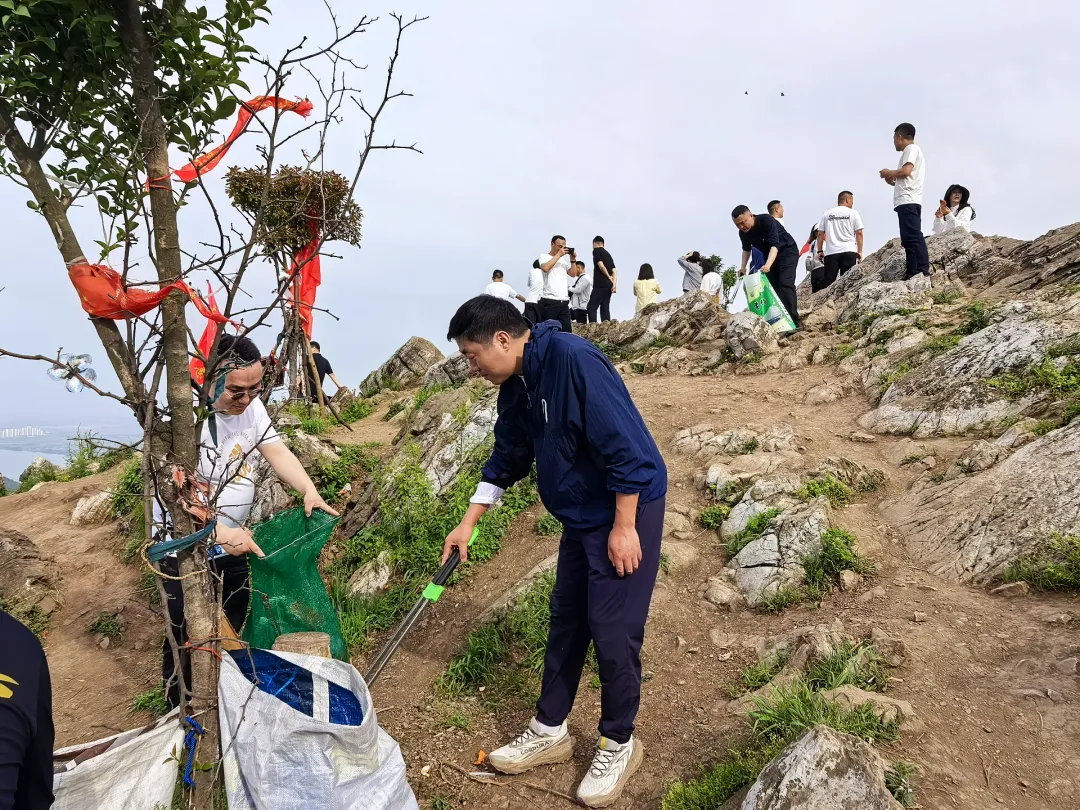 踏峰逐光,聚力同行|力生电缆营销中心扁山团建,以坚韧铸团队,以责任暖山河