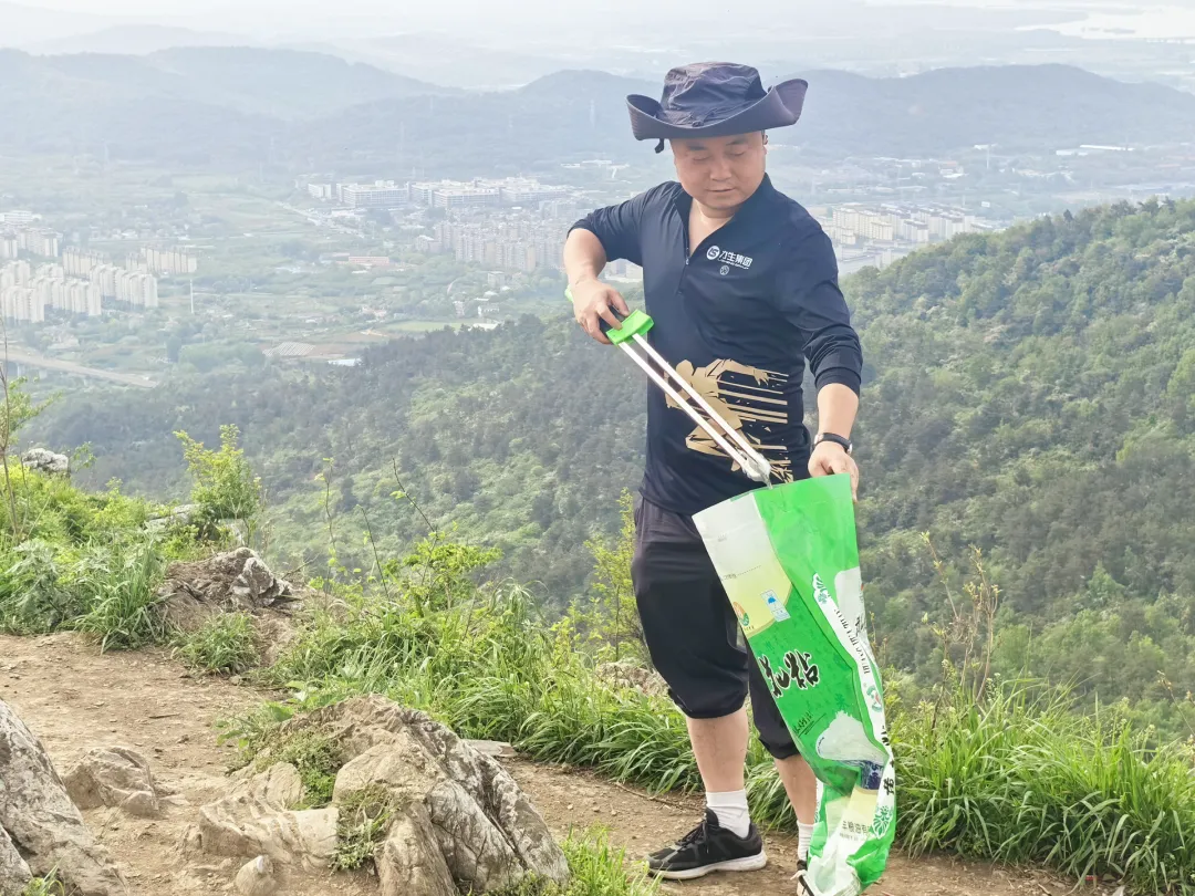 踏峰逐光,聚力同行|力生电缆营销中心扁山团建,以坚韧铸团队,以责任暖山河