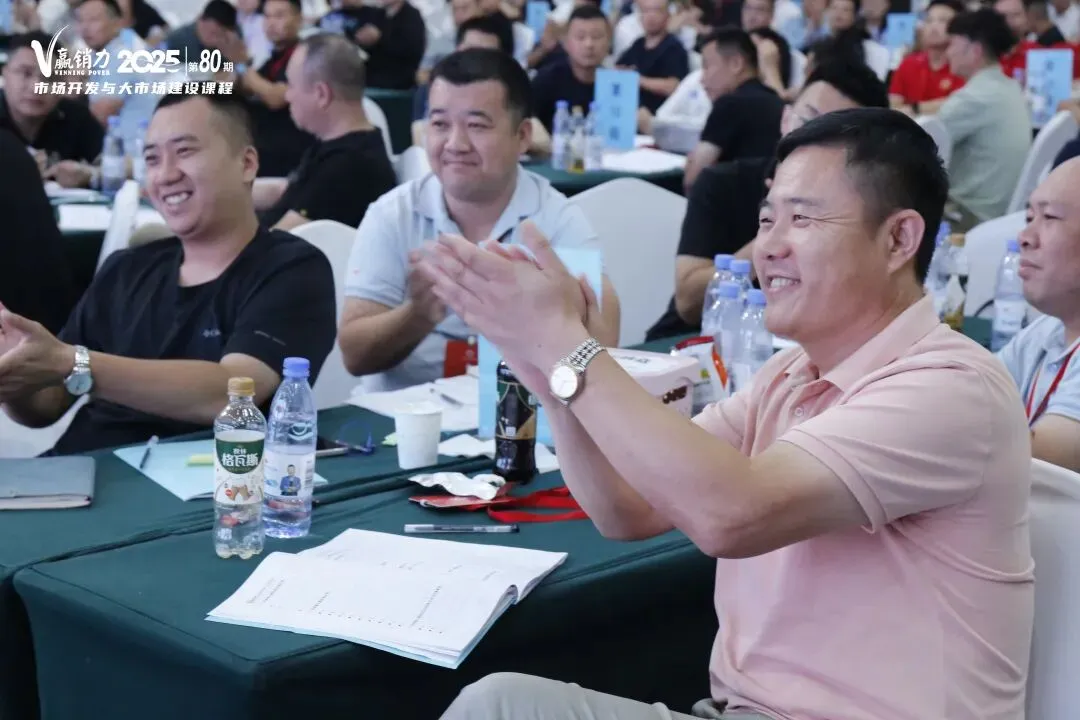 AI时代营销生死局:不会用AI,就是在给企业判“慢性死刑”