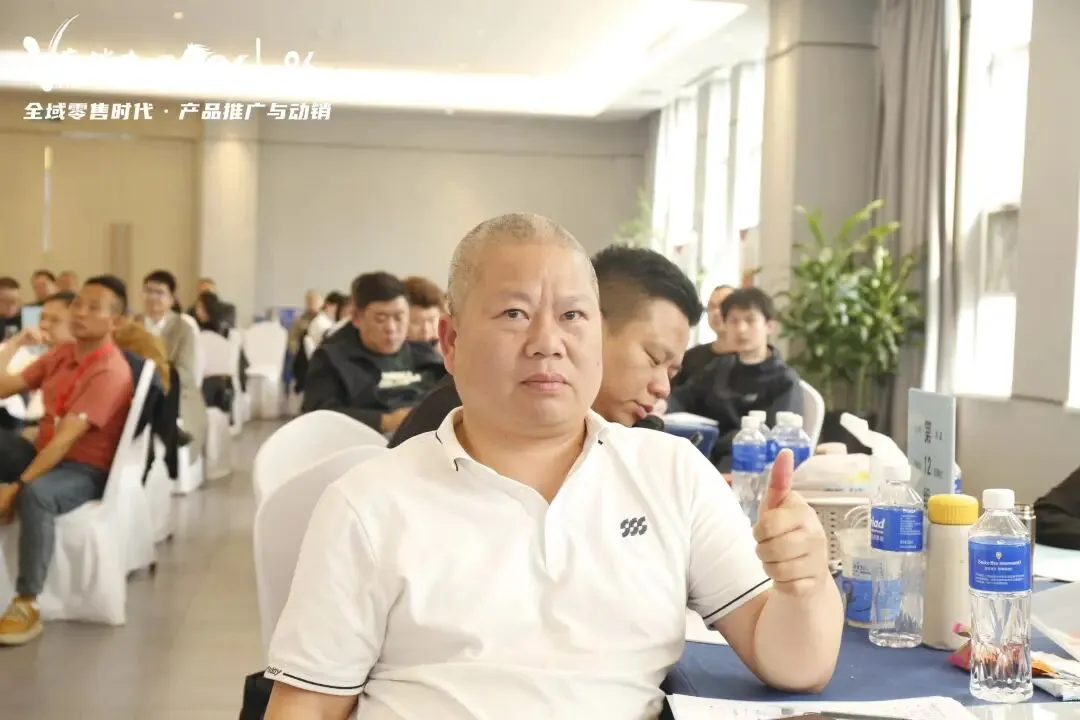 AI时代营销生死局:不会用AI,就是在给企业判“慢性死刑”