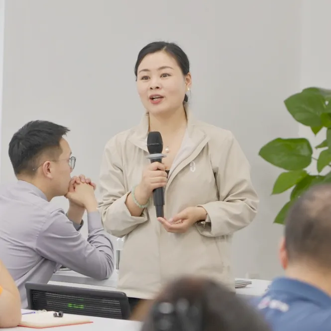 走进校园、深入基地、奔赴户外!党建助力营销,各党支部在行动……