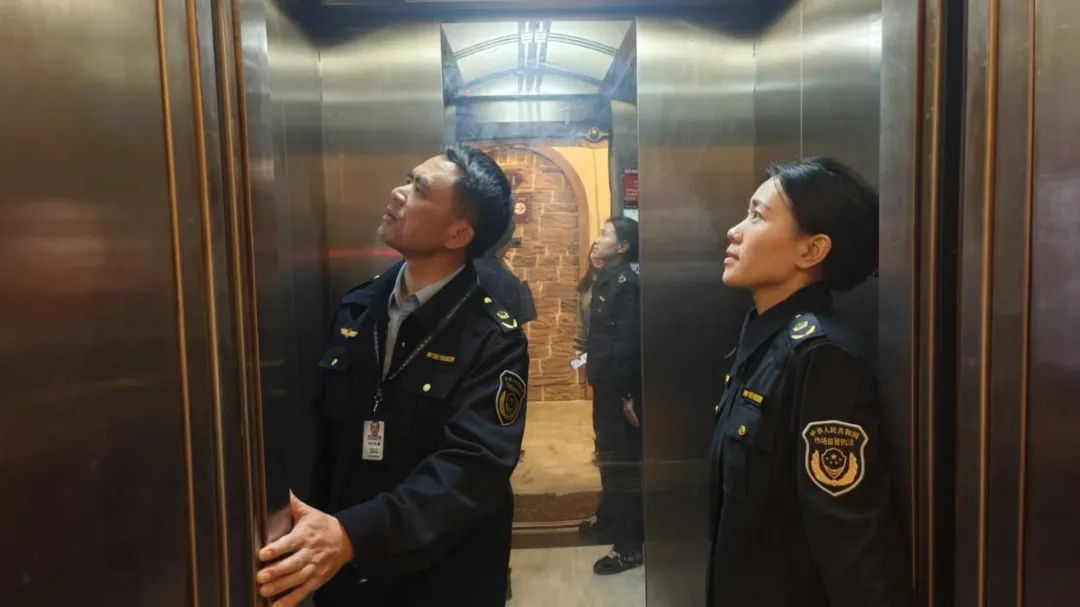 浏阳烟花携手张雪机车,市场监管全力护航“焰火经济”