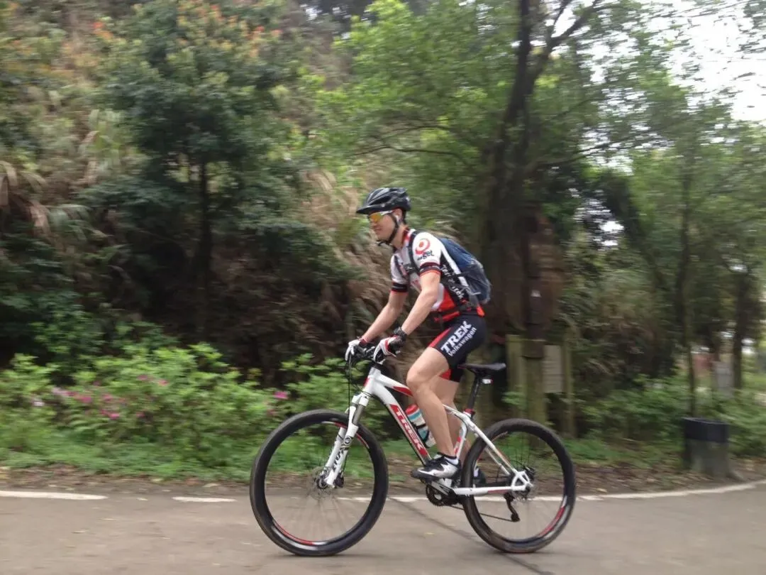 我的十二年:销售成长路上,以实战破局,以解法同行,陪销售人一起成长.