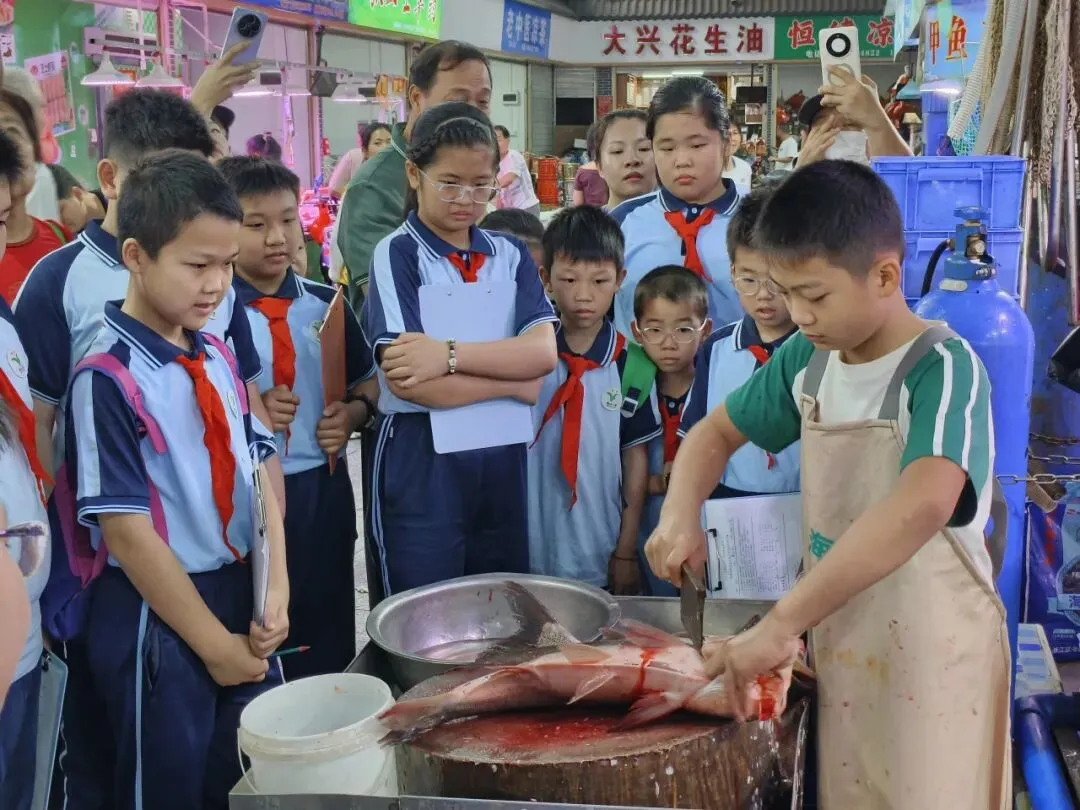 哪吒少年来当家!把德育课堂搬进农贸市场