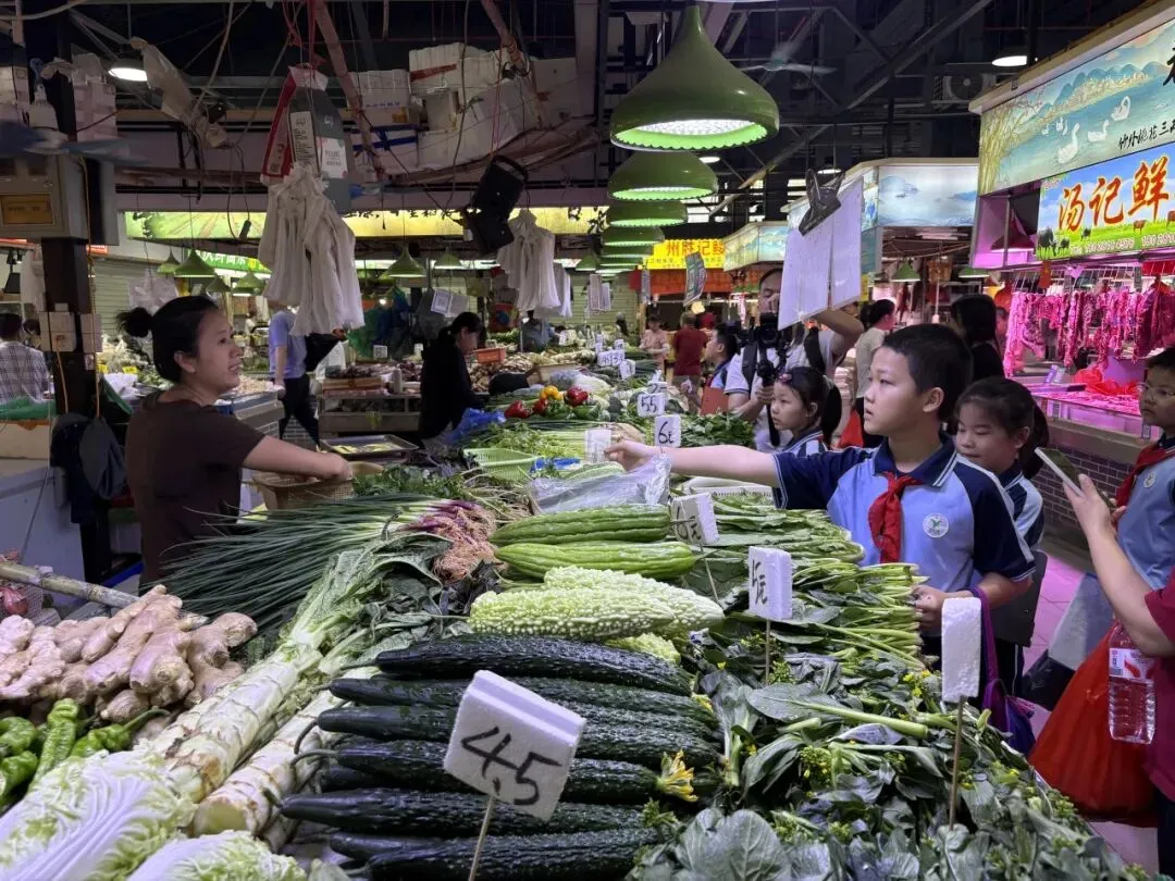 哪吒少年来当家!把德育课堂搬进农贸市场