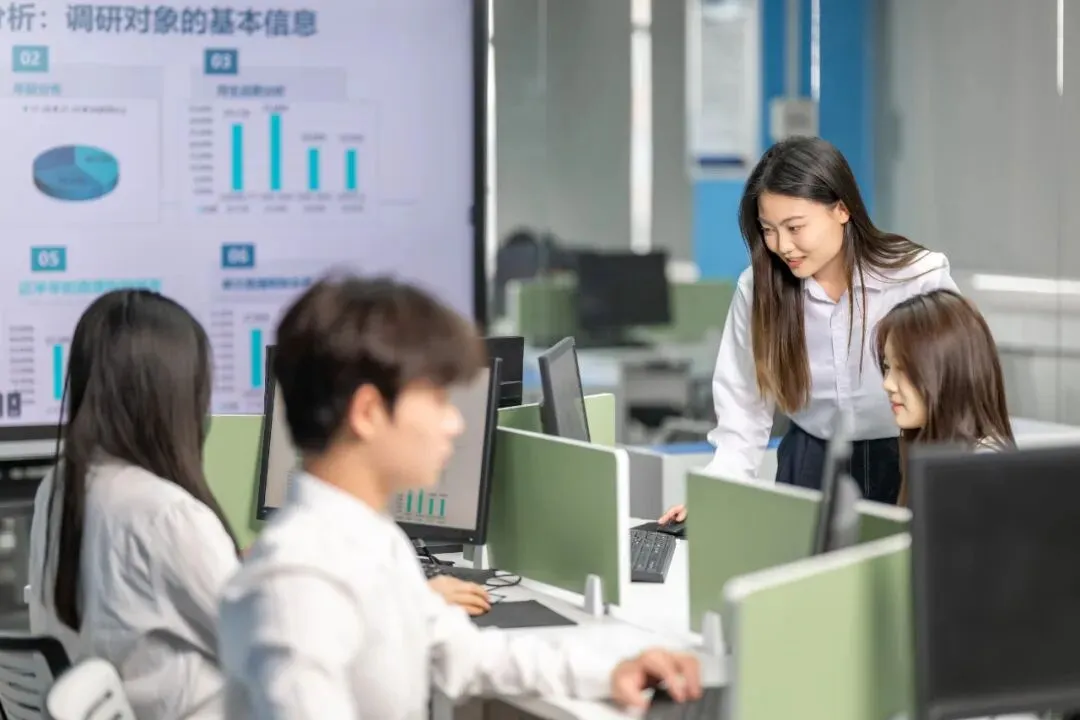 专业指南 | 市场营销:实战淬炼,名企直达,培育“懂技术、精应用”的数智精英