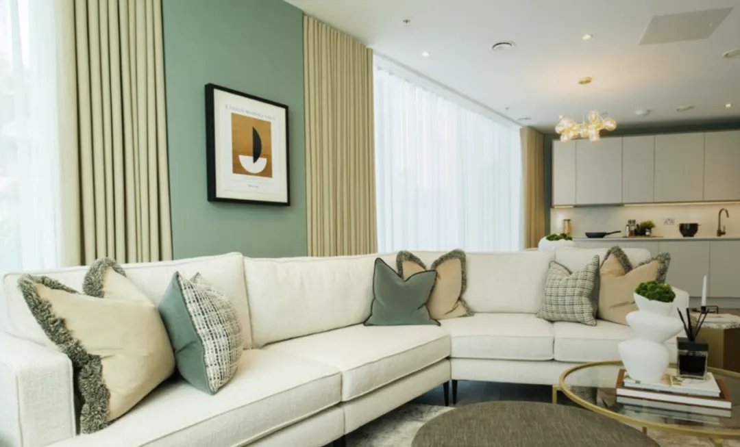 罗斯柴尔德开始卖英国大楼了!市场要变天?一场被误读的资产轮换!