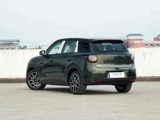 A10 引爆 8 万级市场:智能平权的 ＂国民小车＂ 是怎么炼成的?