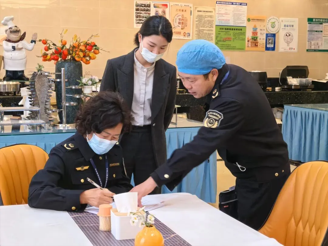 西源市场监管所:党建赋能“一根针” 巧穿网络餐饮“千条线”