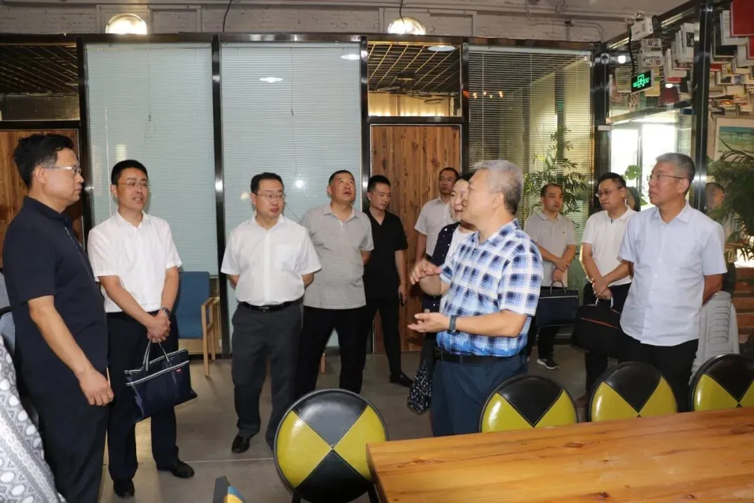 山东省市场监管局调研组到1532文化产业园考察调研