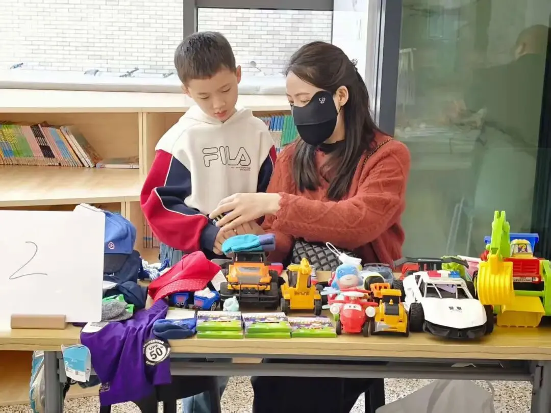 旧物传情,温暖续航 | 青年中心跳蚤市场