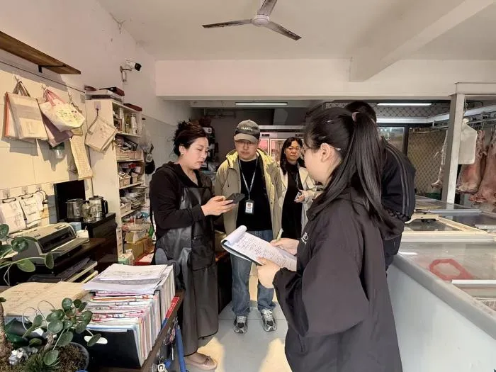 牧野镇:规范经营秩序 摸清市场底数