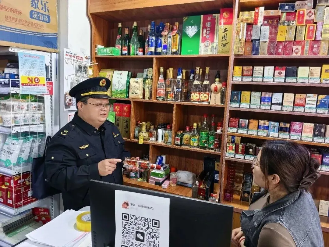 浐灞国际港分局:净化校园周边市场环境 护航未成年人健康成长