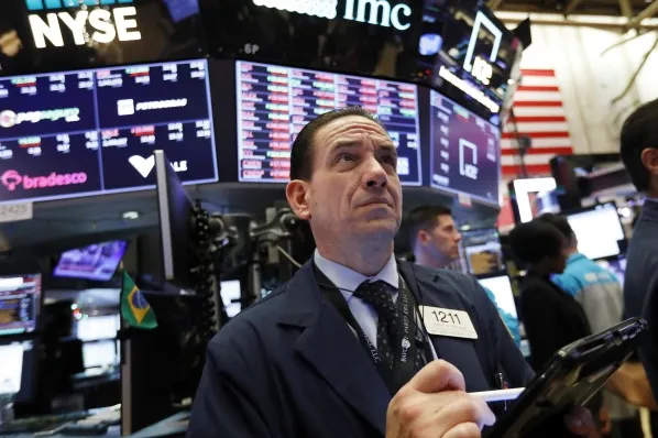 美股已创出历史新高,但美债市场却很谨慎