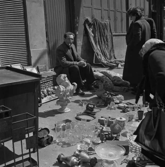 1941年法国巴黎的跳蚤市场