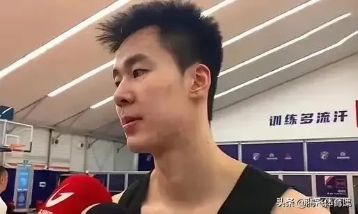 CBA下赛季转会市场引爆!5位球员成哄抢焦点,实力+性价比搅动联盟格局