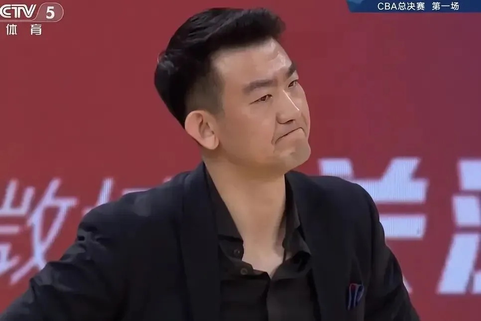 CBA下赛季转会市场引爆!5位球员成哄抢焦点,实力+性价比搅动联盟格局