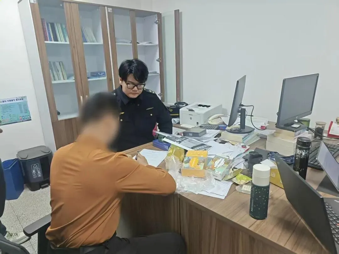 海昌市场监管所依法查处一起虚假宣传案