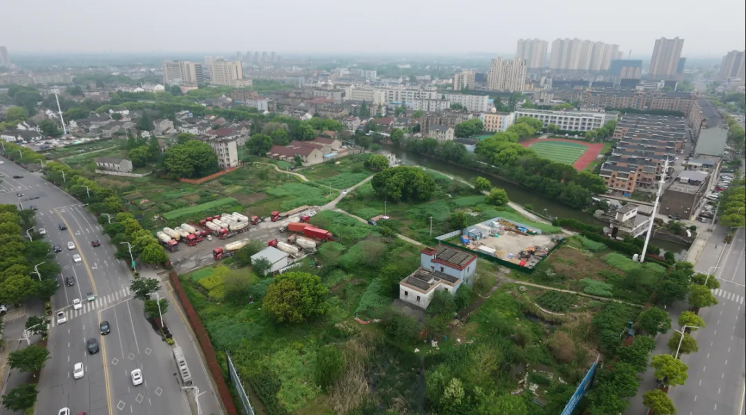 网友都说崇福集贸市场迁到这里挺好