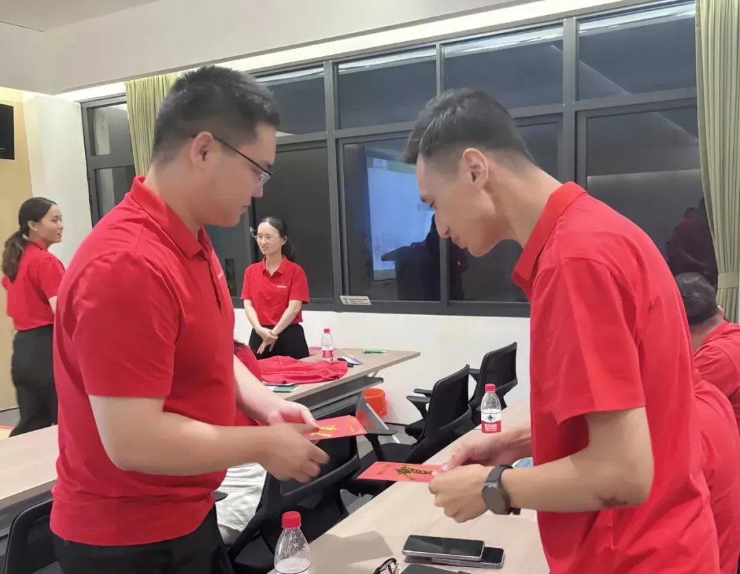 精英集结,共绘蓝图——2024年营销中心年中会议