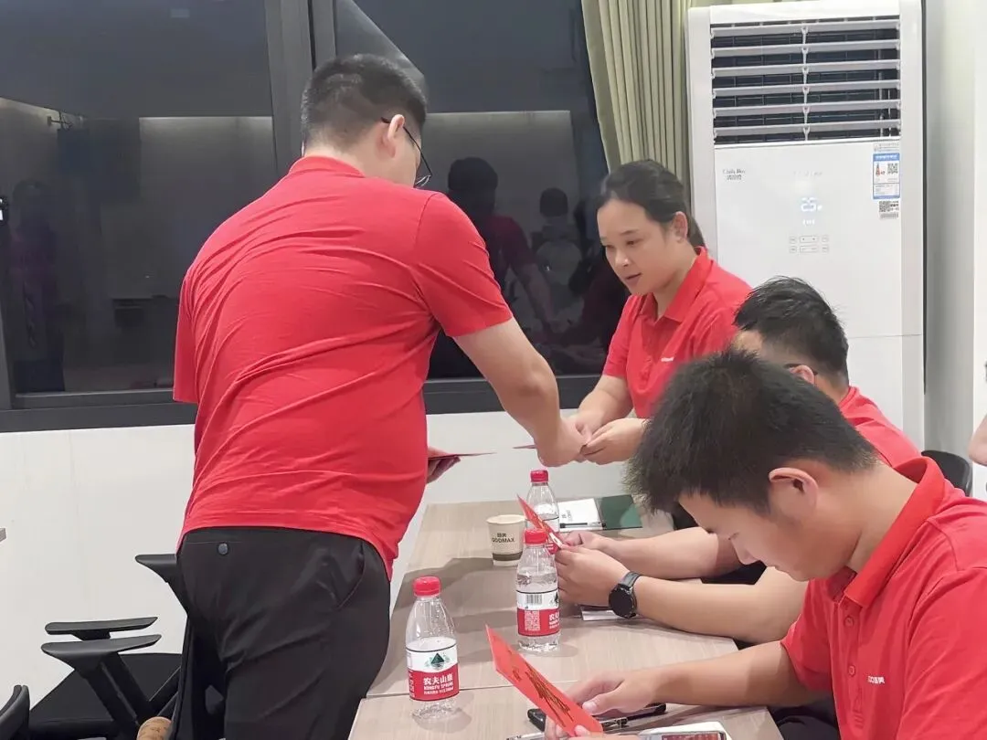 精英集结,共绘蓝图——2024年营销中心年中会议