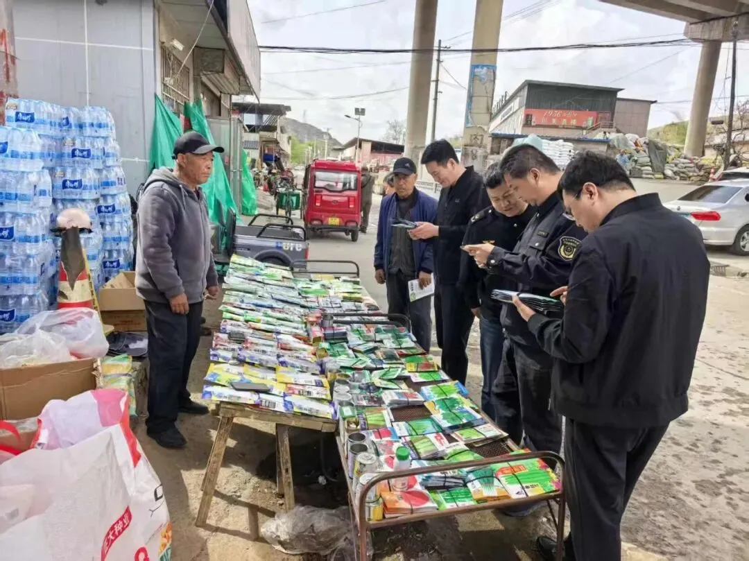 中角镇联合市场监管所开展市场安全检查暨协管员业务培训