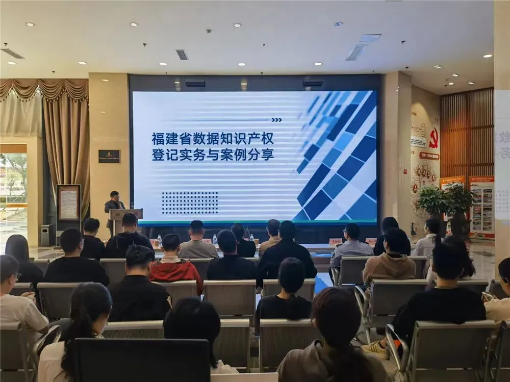 【党建引领】红心服务 市场共建——晋江国际鞋纺城“党建+”邻里中心惠商利民纪实