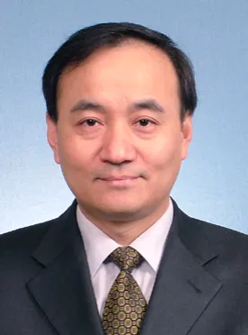 潘亦藩:从国企营销副总到上市公司总裁,这位战略大师的1700场课程为何让茅台、华能等千家企业争相邀请?