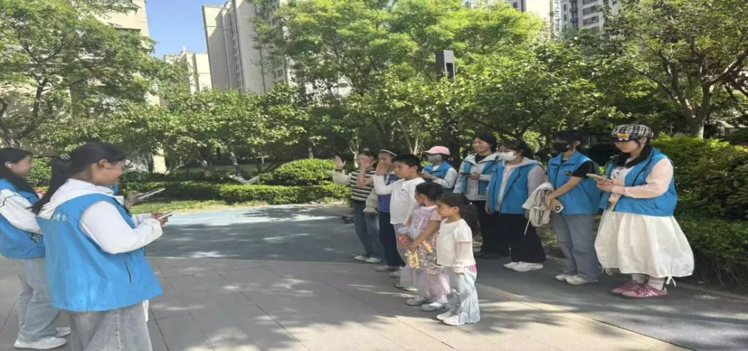 数字营销系开展“大手牵小手”趣味亲子志愿服务活动