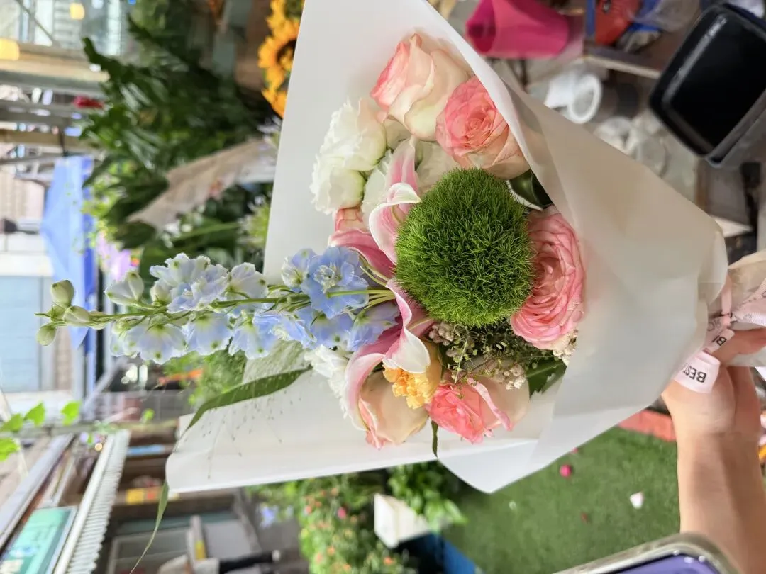 20出头,爱逛批发市场,那就抠抠搜搜的买吧