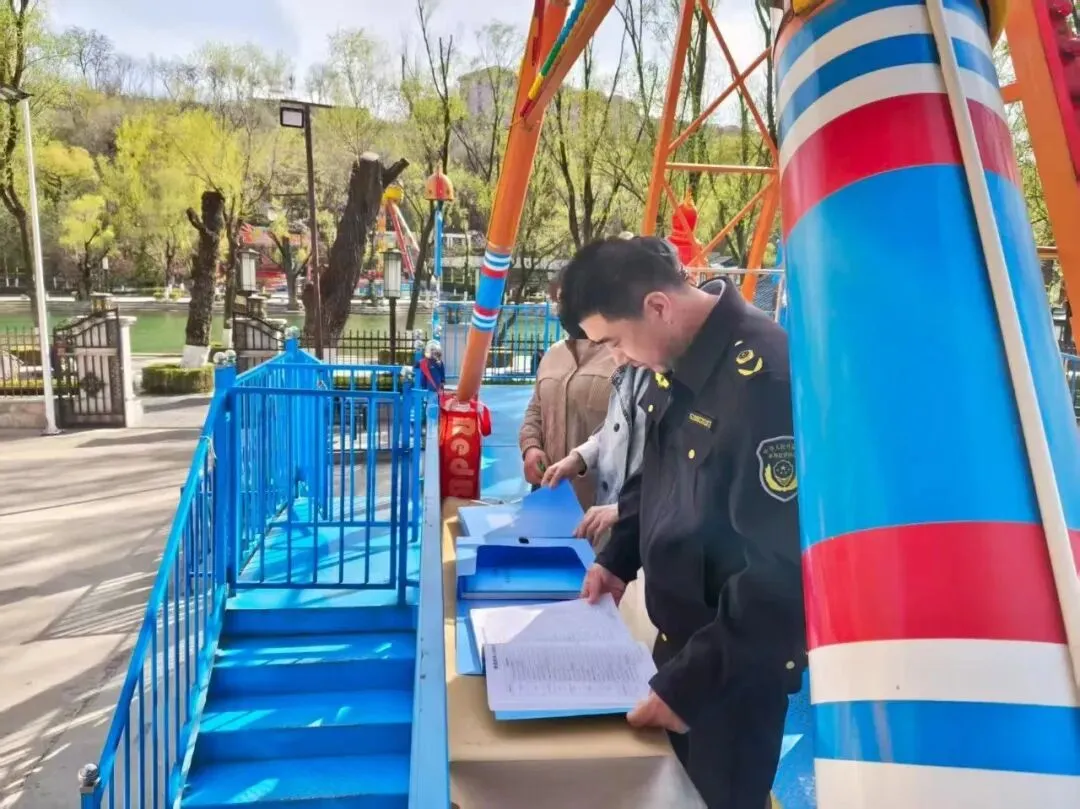 严守价格底线 护航舒心旅游–崆峒区市场监管局全面开展旅游价格专项检查