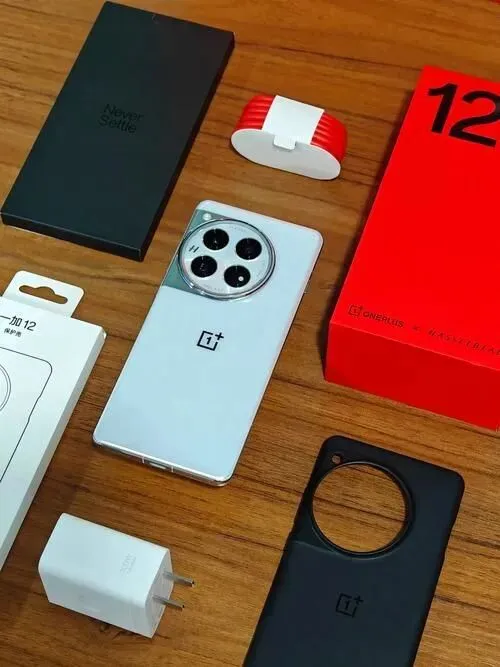 换机别乱踩坑!三款经市场验证旗舰 认准16GB+512GB一步到位