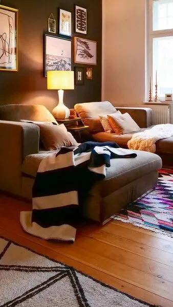 88㎡柏林老公寓,53岁营销总监Nicole混搭出全网最有＂人味＂的家