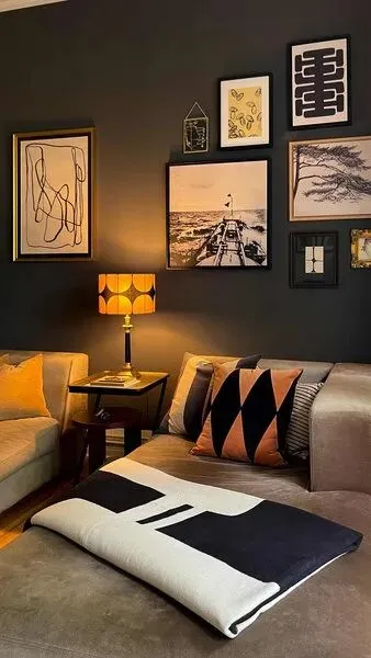 88㎡柏林老公寓,53岁营销总监Nicole混搭出全网最有＂人味＂的家