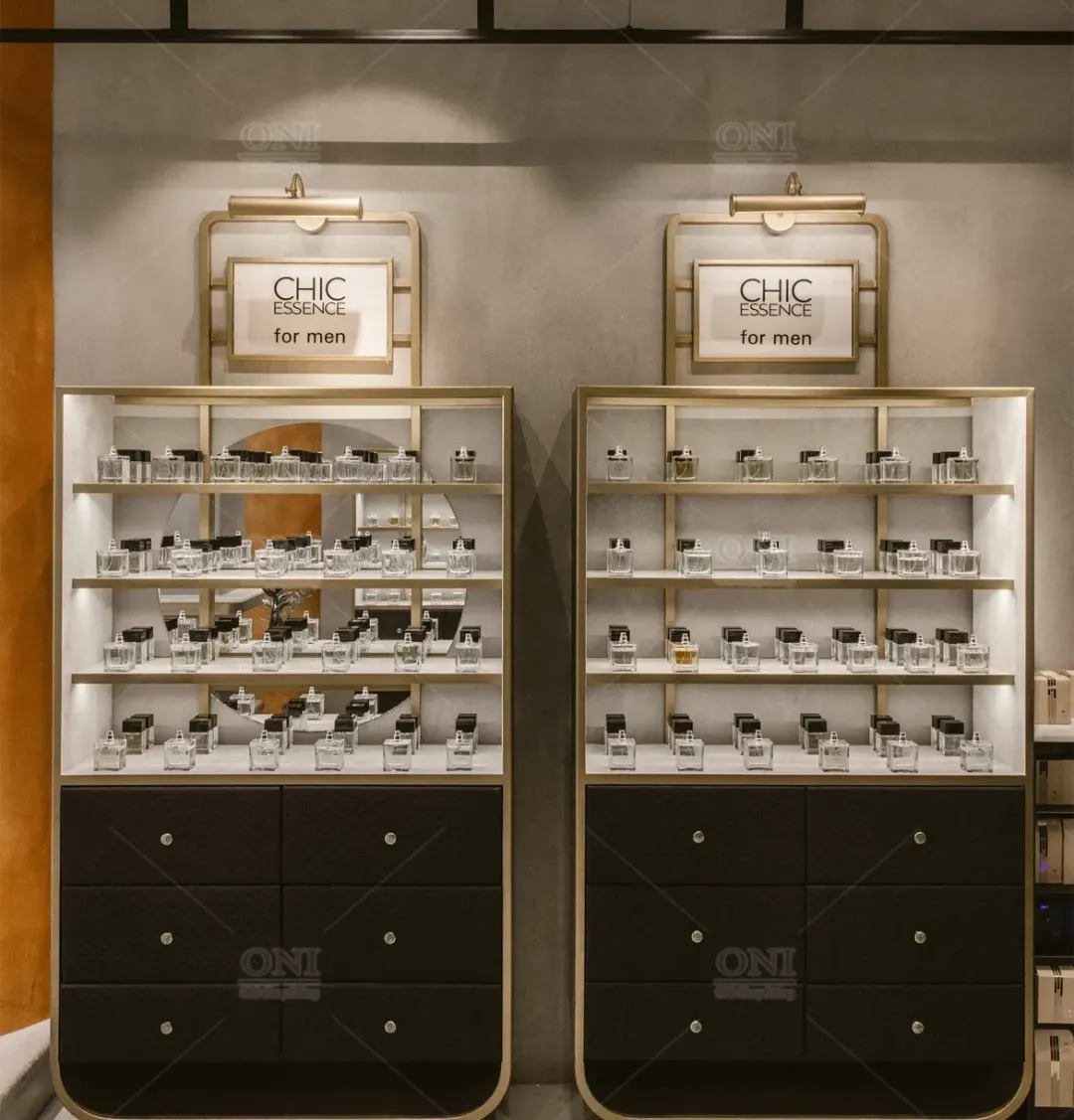 十大香水陈列创意:视觉营销完整指南