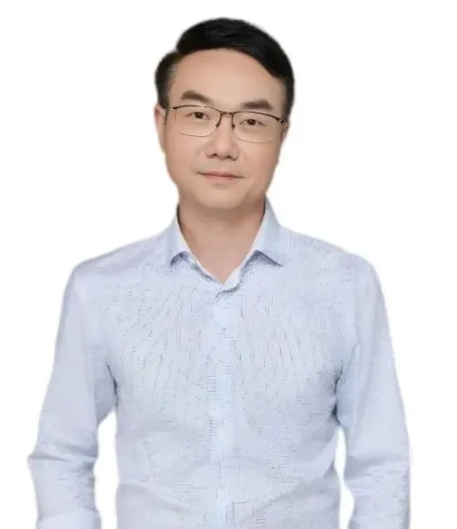 李柏言——银行对公营销与风控专家