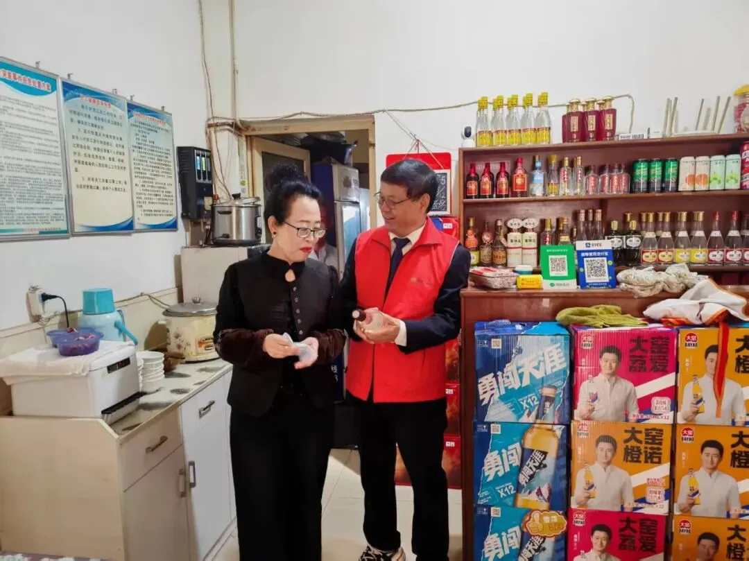 综合营销标兵丨坚守初心映初心 余热生辉践使命