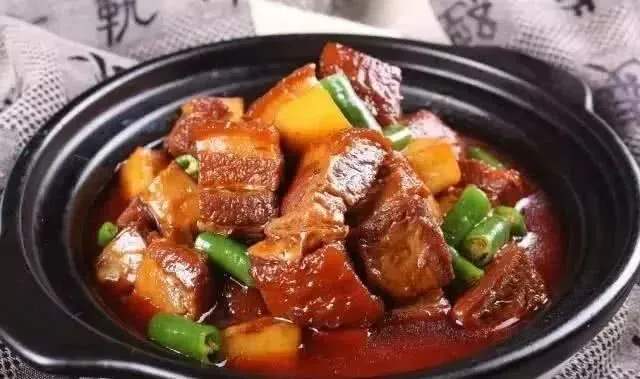 市场横向震荡,短期观望为宜(4/21)